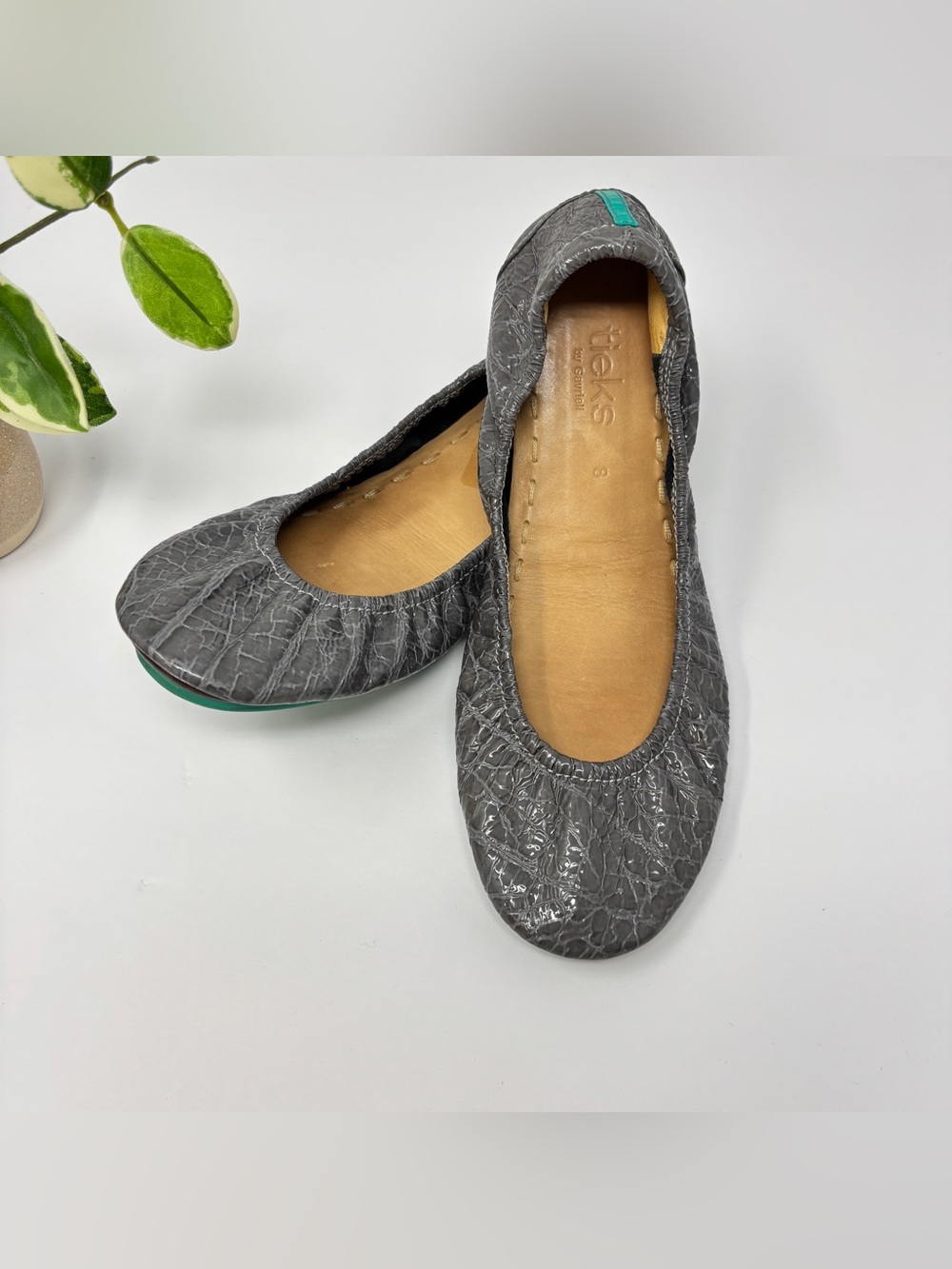 TIEKS Slate Gray Patent Leather Croc Embossed Ballet Flats Size 8
